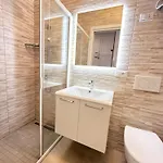 Luna Apartament *